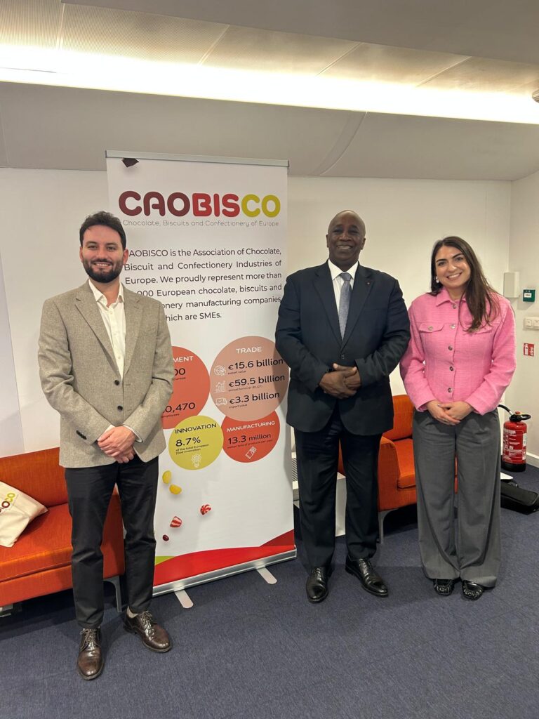 Cacao : les producteurs de l’ICCO et l’industrie chocolatière européenne ouvrent un dialogue direct à Bruxelles