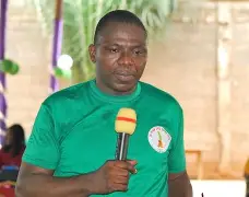 Pasteur Edoh Komi appelle à la libération des détenus d’opinion à l’occasion du Nouvel An