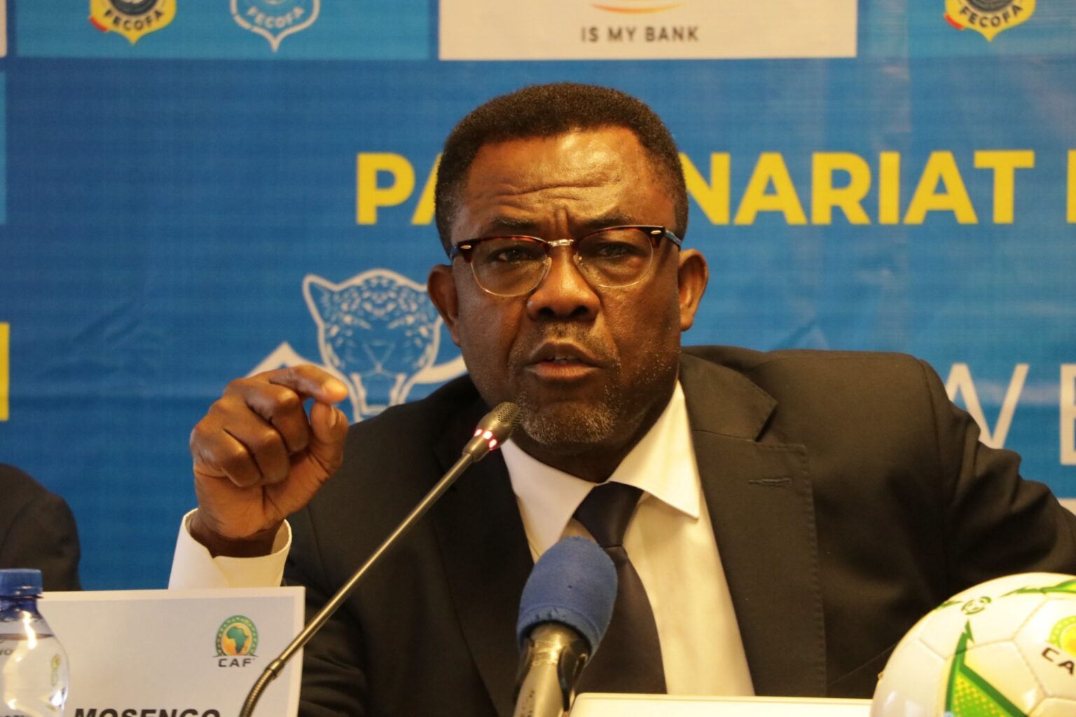 Football africain : transition à la CAF après la démission du secrétaire général
