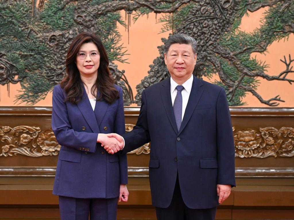 Xi Jinping a eu une rencontre avec la leader du KMT Cheng Li-wun à Pékin