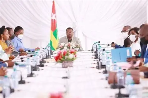 Togo : le Conseil des ministres adopte plusieurs réformes et salue une victoire diplomatique à l’ONU